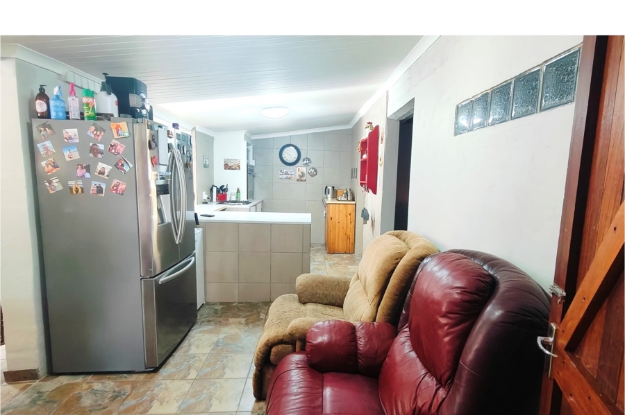 5 Bedroom Property for Sale in Moorreesburg Western Cape